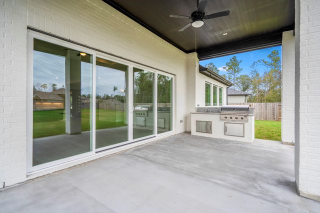17307 Sunflower Petals Trail, Conroe, TX 77302