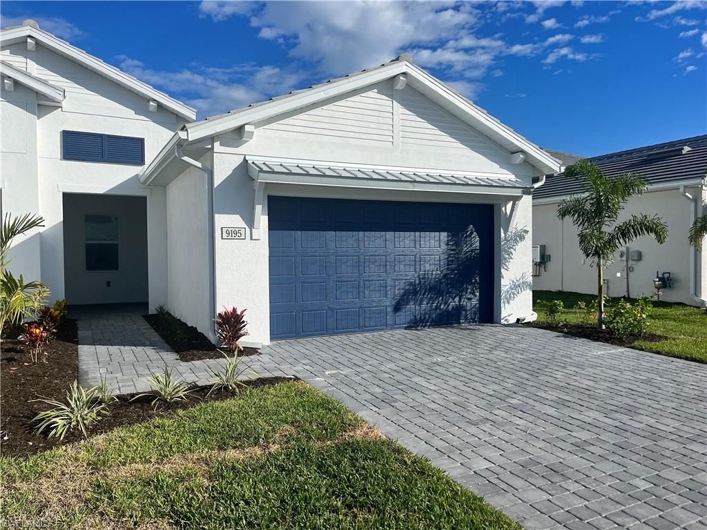 9195 Cayman DR, NAPLES, FL 34114 — exterior