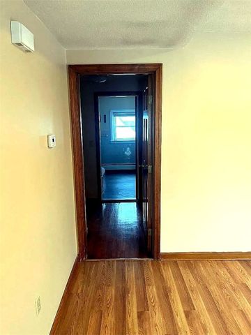 80 Ballston Avenue, Pawtucket, RI 02861