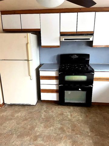 80 Ballston Avenue, Pawtucket, RI 02861