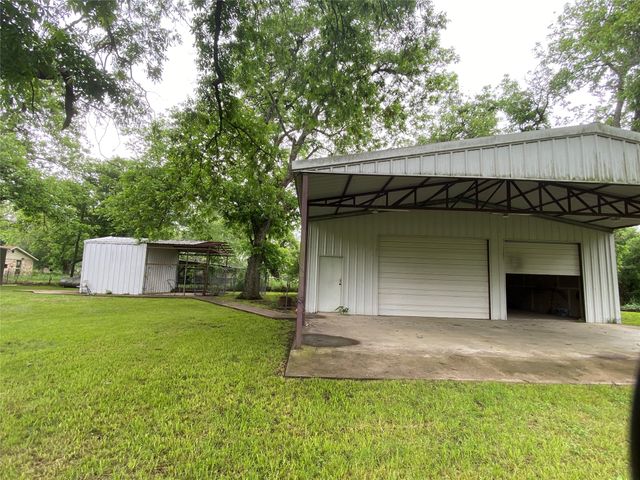 152 County Road 4871, Newark, TX 76071