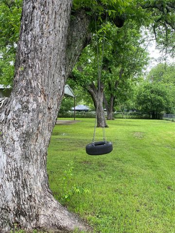 152 County Road 4871, Newark, TX 76071