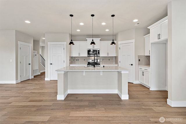 14307 SE 284th Place, Kent, WA 98042