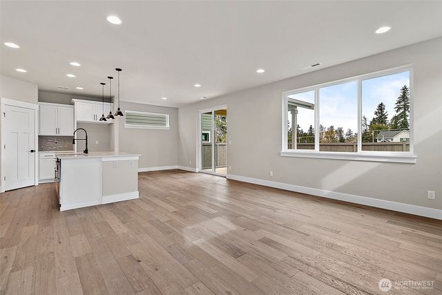 14307 SE 284th Place, Kent, WA 98042