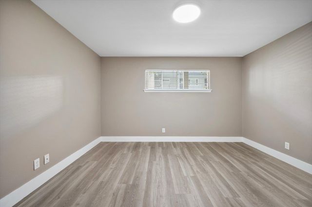 2303 East Side DR 109, Austin, TX 78704