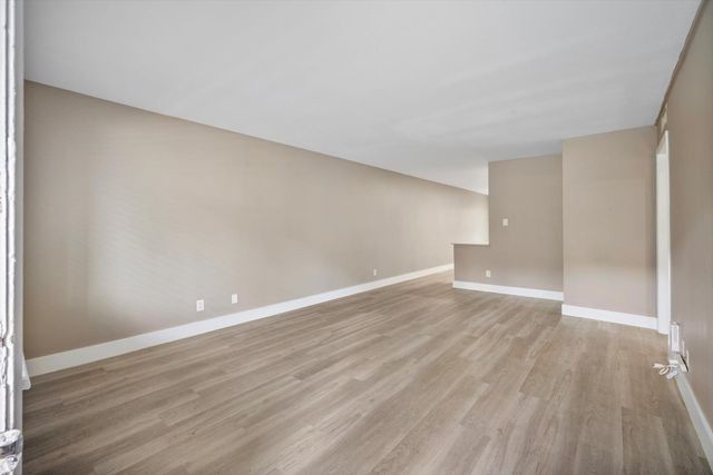 2303 East Side DR 109, Austin, TX 78704