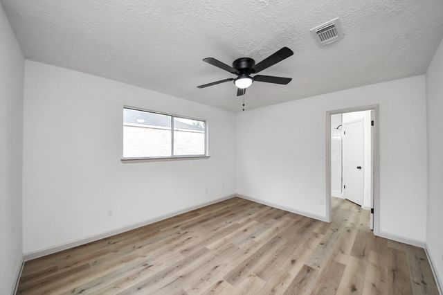 10915 Berry Tree Drive, Houston, TX 77064