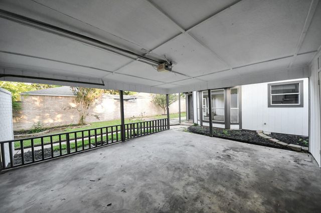 10915 Berry Tree Drive, Houston, TX 77064