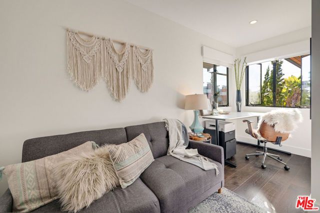 375 Camino De Las Colinas, Redondo Beach, CA 90277