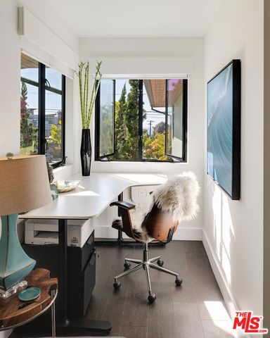 375 Camino De Las Colinas, Redondo Beach, CA 90277