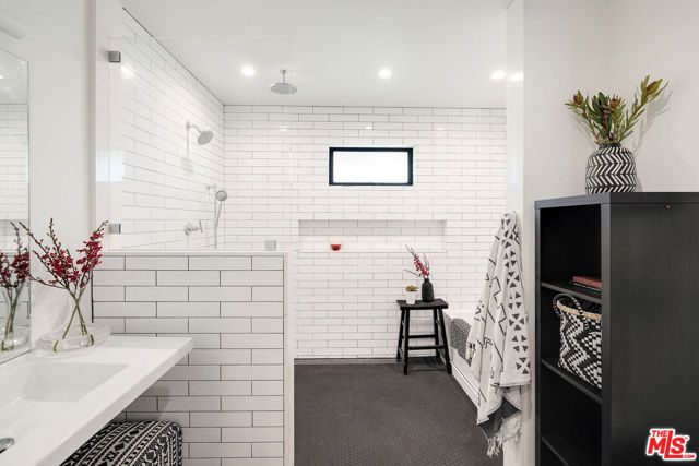 375 Camino De Las Colinas, Redondo Beach, CA 90277