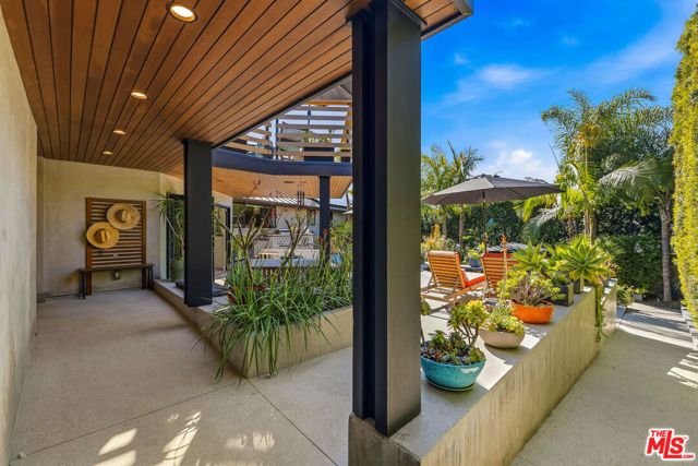 375 Camino De Las Colinas, Redondo Beach, CA 90277