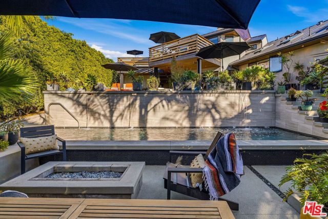 375 Camino De Las Colinas, Redondo Beach, CA 90277