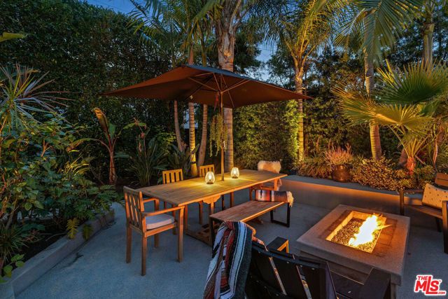 375 Camino De Las Colinas, Redondo Beach, CA 90277