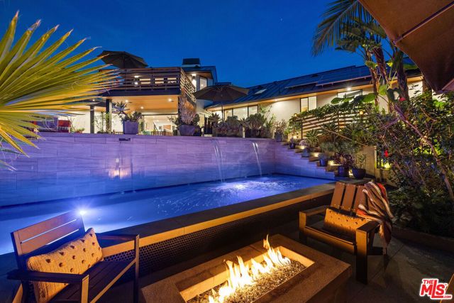 375 Camino De Las Colinas, Redondo Beach, CA 90277