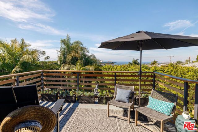 375 Camino De Las Colinas, Redondo Beach, CA 90277