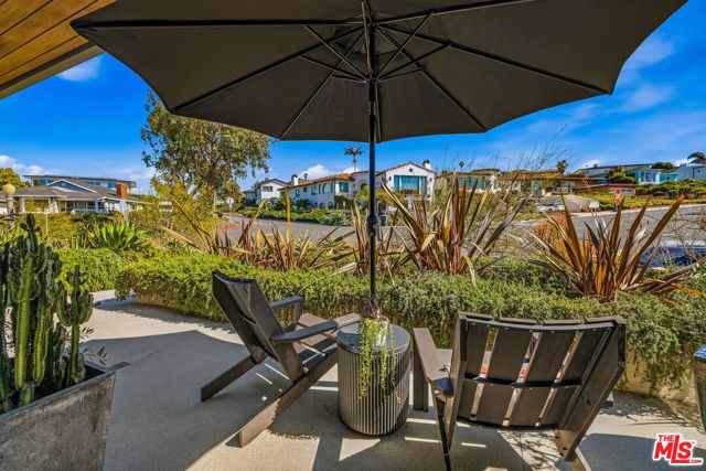 375 Camino De Las Colinas, Redondo Beach, CA 90277