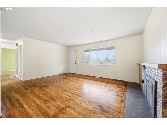 1330 Se 168TH Pl, Portland, OR 97233