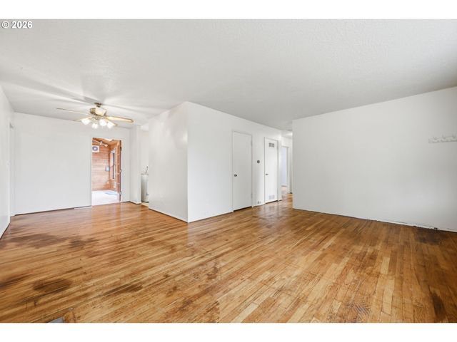 1330 Se 168TH Pl, Portland, OR 97233