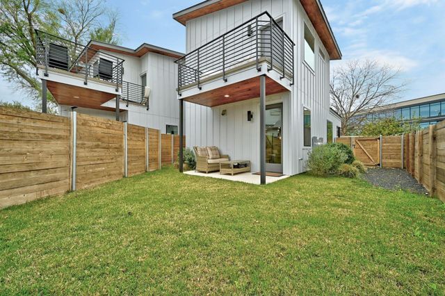 201 Tillery SQ 2, Austin, TX 78702