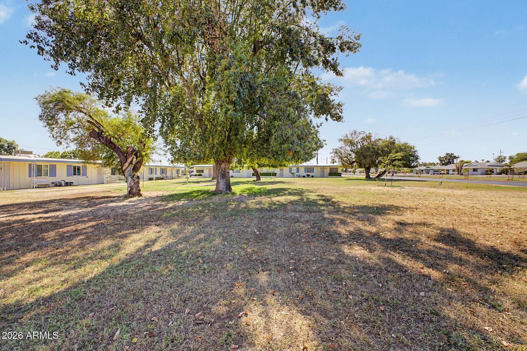 10405 W PEORIA Avenue, Sun City, AZ 85351