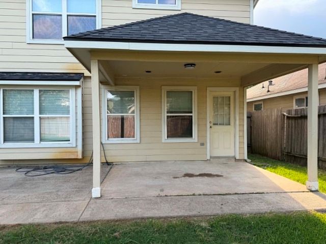 11030 Knobbley Oak Court, Houston, TX 77065