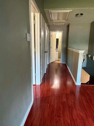 11030 Knobbley Oak Court, Houston, TX 77065