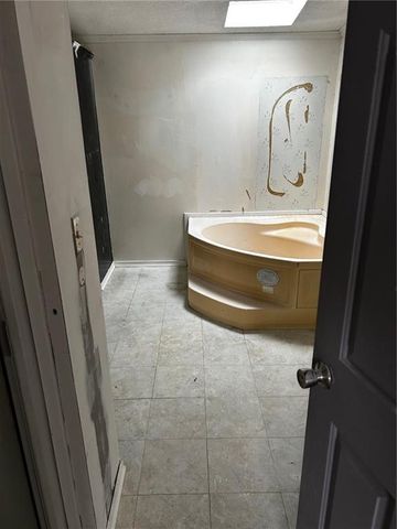 7135 NW Kidder Road, Kidder, MO 64649