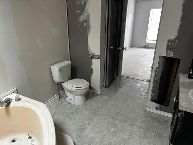 7135 NW Kidder Road, Kidder, MO 64649