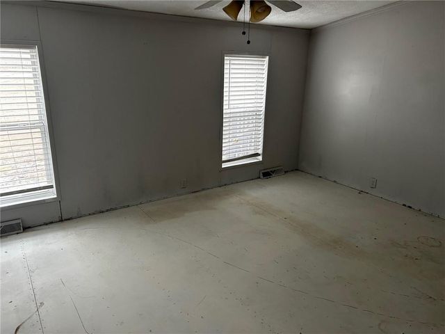 7135 NW Kidder Road, Kidder, MO 64649