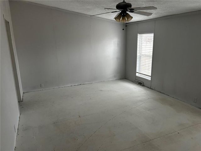 7135 NW Kidder Road, Kidder, MO 64649