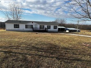 7135 NW Kidder Road, Kidder, MO 64649
