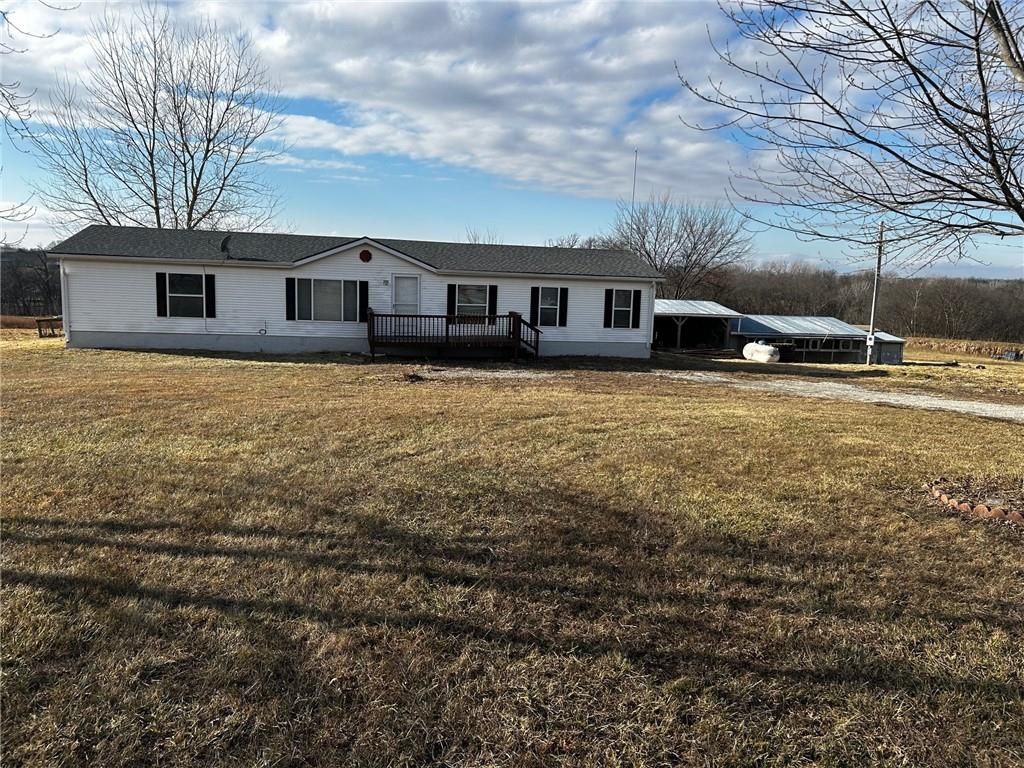 7135 NW Kidder Road, Kidder, MO 64649