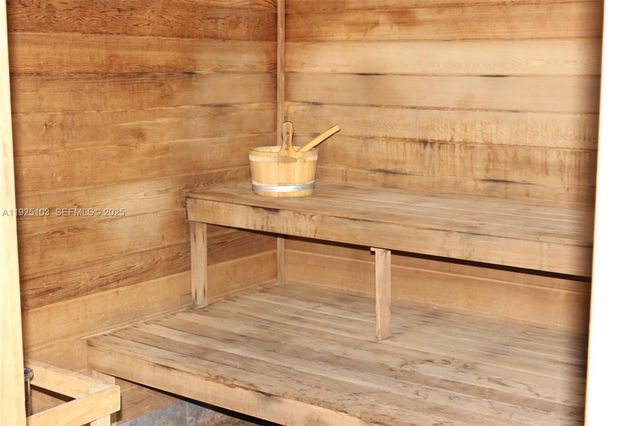 3029 NE 188th St 411, Aventura, FL 33180