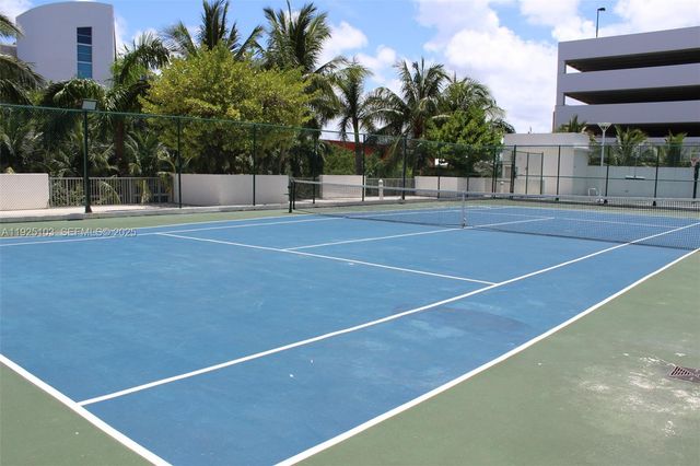 3029 NE 188th St 411, Aventura, FL 33180