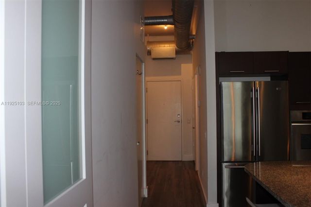 3029 NE 188th St 411, Aventura, FL 33180