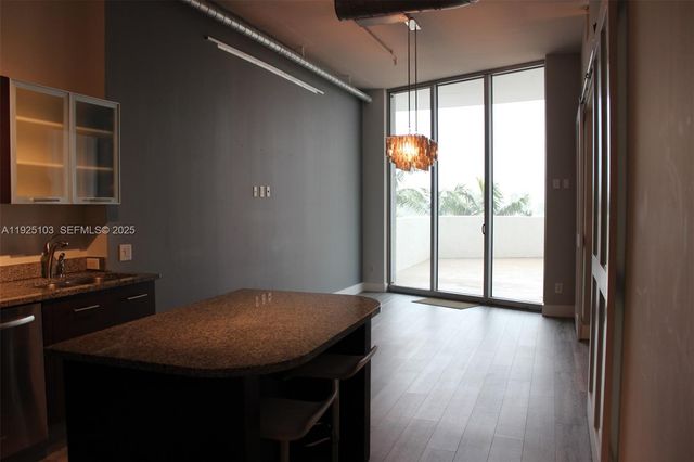 3029 NE 188th St 411, Aventura, FL 33180