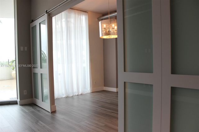 3029 NE 188th St 411, Aventura, FL 33180