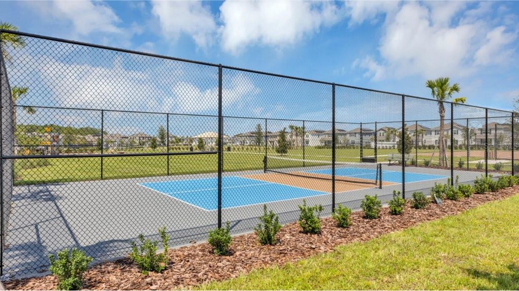 Image 14 of property listing at 3273 WHOLENESS WAY, Clermont, FL 34714