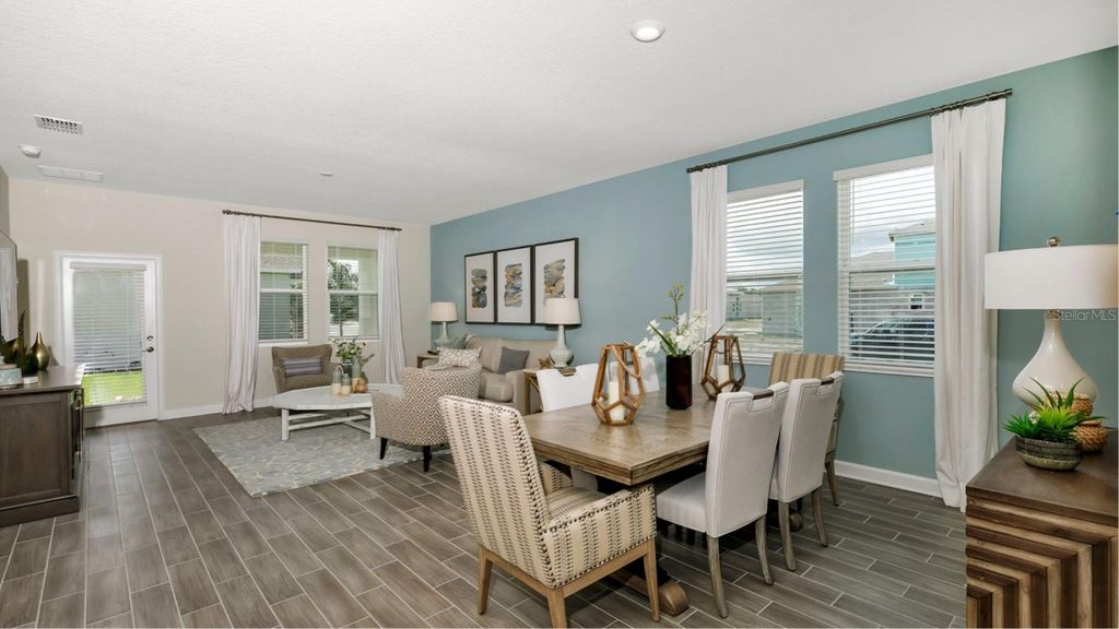 Image 5 of property listing at 3273 WHOLENESS WAY, Clermont, FL 34714