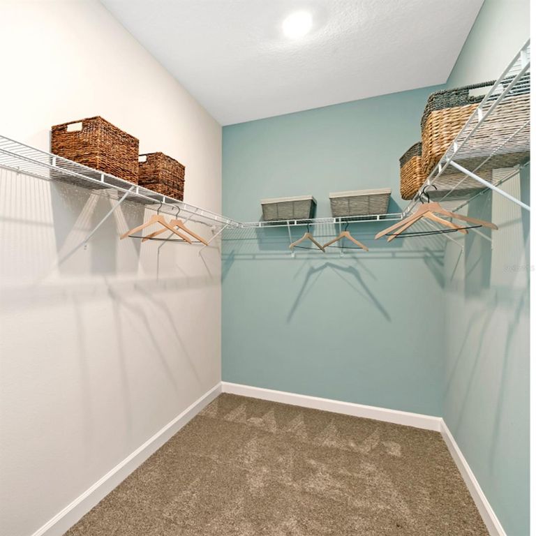 Image 8 of property listing at 3273 WHOLENESS WAY, Clermont, FL 34714