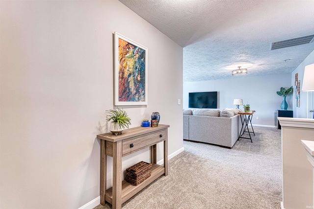 19228 Braeburn Drive, Evansville, IN 47725