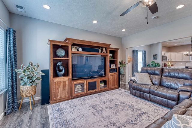 19228 Braeburn Drive, Evansville, IN 47725