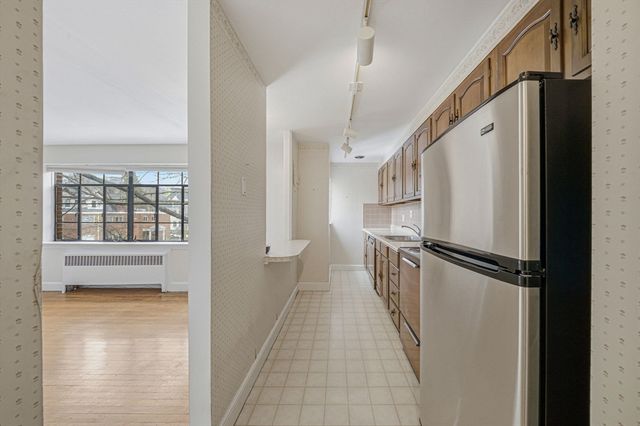 114 Evans Rd 5, Boston, MA 02135