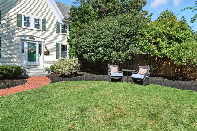 40 Courtland Street, Nashua, NH 03064