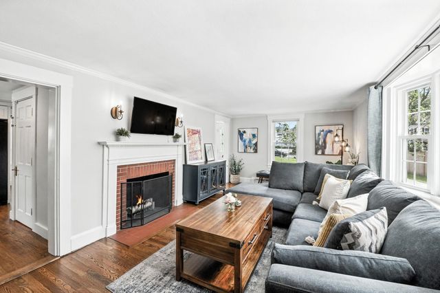 40 Courtland Street, Nashua, NH 03064