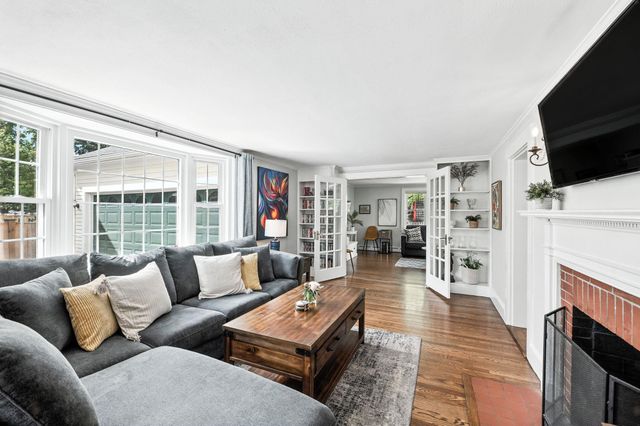 40 Courtland Street, Nashua, NH 03064