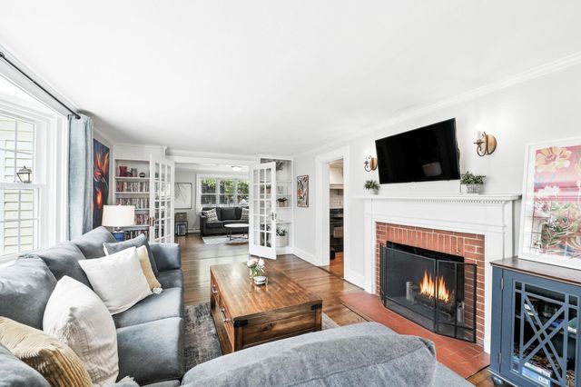 40 Courtland Street, Nashua, NH 03064