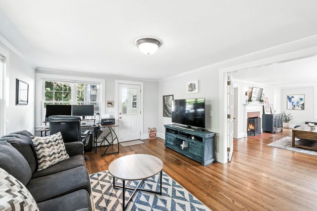 40 Courtland Street, Nashua, NH 03064