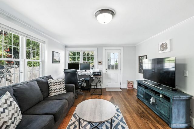 40 Courtland Street, Nashua, NH 03064